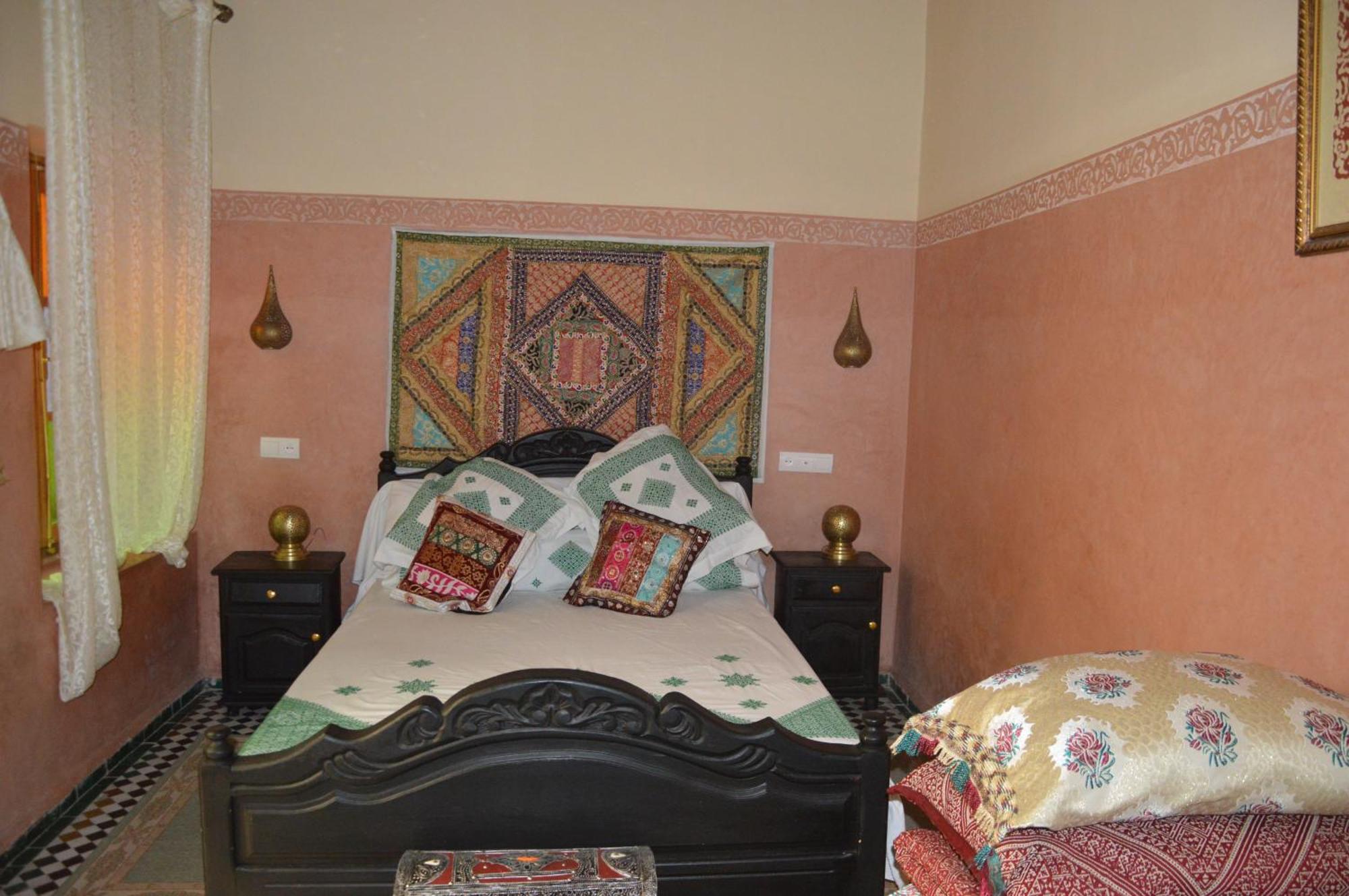 Riad Oumkaltoum Фес Экстерьер фото